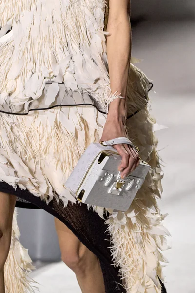 Look 115